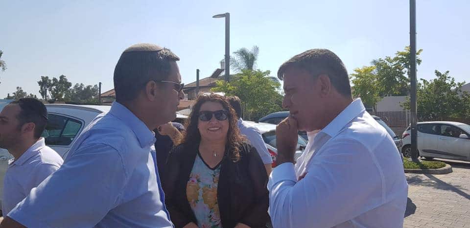 יו"ר העבודה אבי גבאי עם דוידי ואוליאל בשבוע שעבר